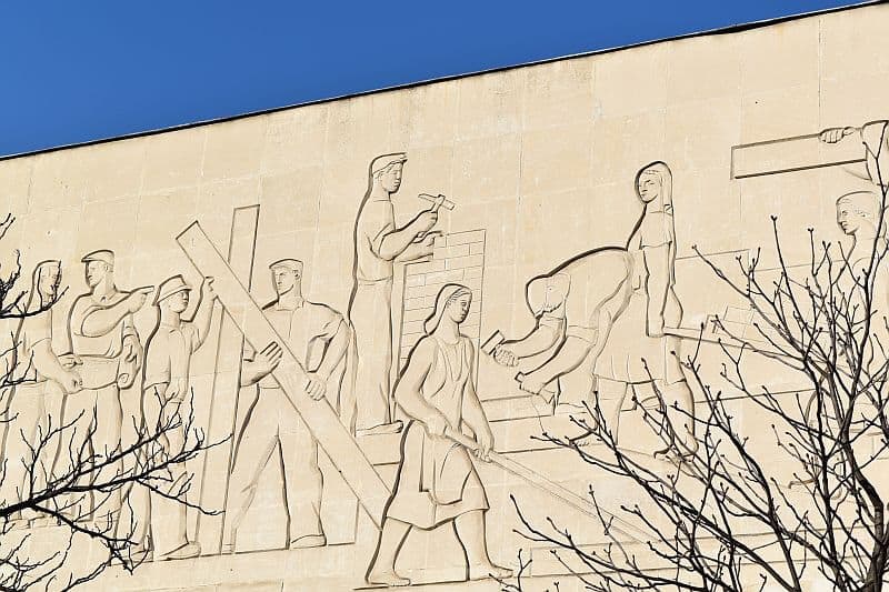 Social realism concrete reliefs from 1949